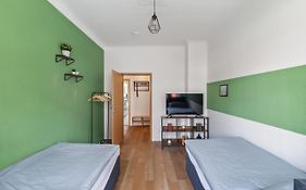 Salihomes/Max Apartment/5Pax/Modern Eingerichtet/Voll Ausgestattet Kueche